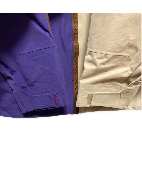 THE NORTH FACE（ザ ノース フェイス）THE NORTH FACE (ザ ノース フェイス) Supreme (シュプリーム) Split Taped Seam Shell Jacket ベージュ×パープル サイズ:Lの古着・服飾アイテム