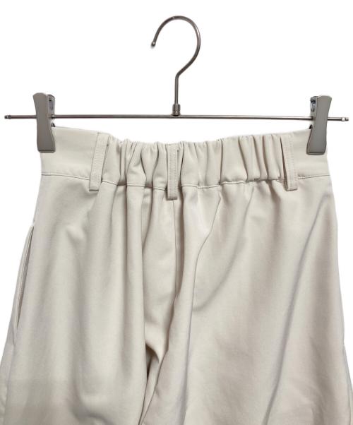 CAPRICIEUX LE'MAGE（カプリシューレマージュ）CAPRICIEUX LE'MAGE (カプリシューレマージュ) gemeil (ジェムイル) 2タックワイドパンツ ベージュ サイズ:36の古着・服飾アイテム