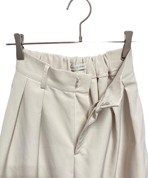 CAPRICIEUX LE'MAGE（カプリシューレマージュ）CAPRICIEUX LE'MAGE (カプリシューレマージュ) gemeil (ジェムイル) 2タックワイドパンツ ベージュ サイズ:36の古着・服飾アイテム