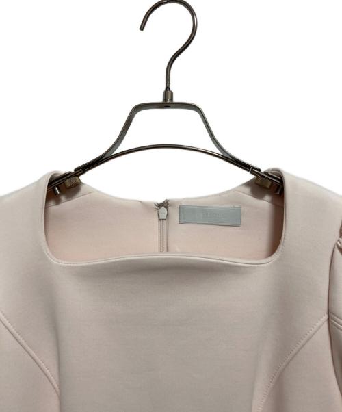 CELFORD（セルフォード）CELFORD (セルフォード) カーブネックポンチワンピース ベージュ サイズ:34の古着・服飾アイテム