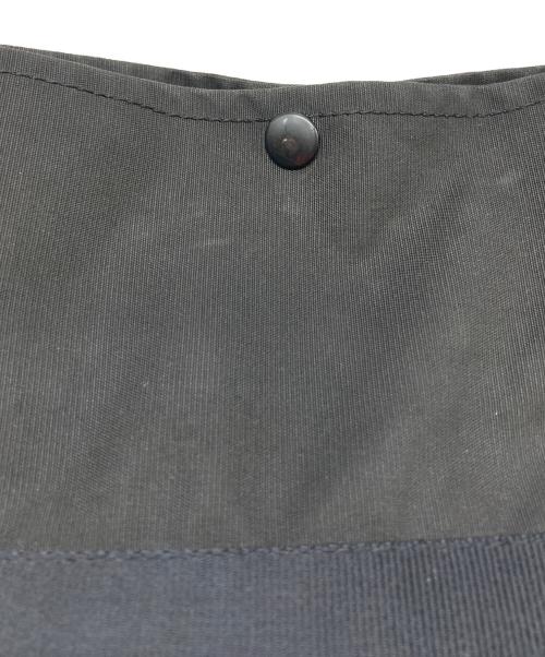 MONCLER（モンクレール）MONCLER (モンクレール) FRAGMENT DESIGN (フラグメントデザイン) ショルダーバッグ ブラックの古着・服飾アイテム