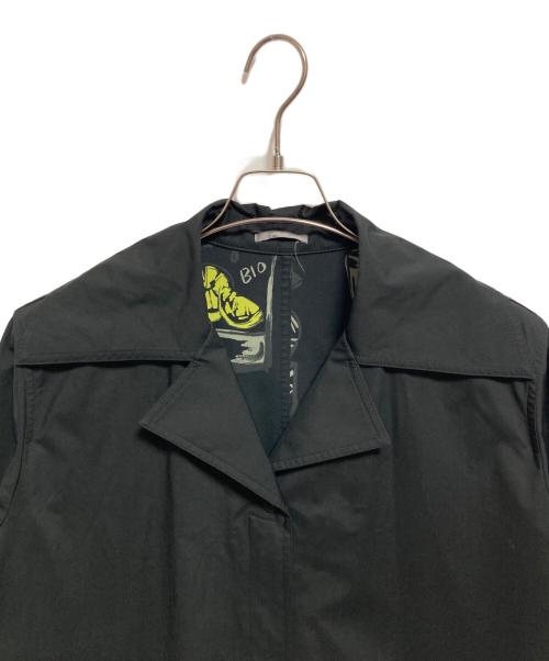 TOKUKO1erVOL（トクコプルミエヴォル）TOKUKO1erVOL (トクコプルミエヴォル) 総柄裏地ジップアップコート ブラック サイズ:9の古着・服飾アイテム