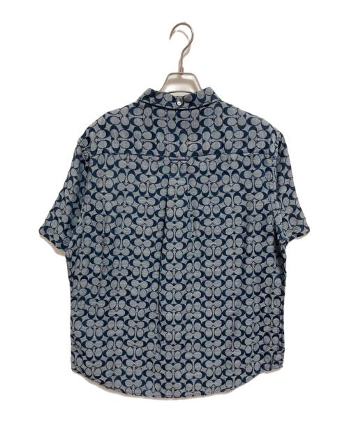 COACH（コーチ）COACH (コーチ) シグネチャー柄シャツ ブルー サイズ:Lの古着・服飾アイテム