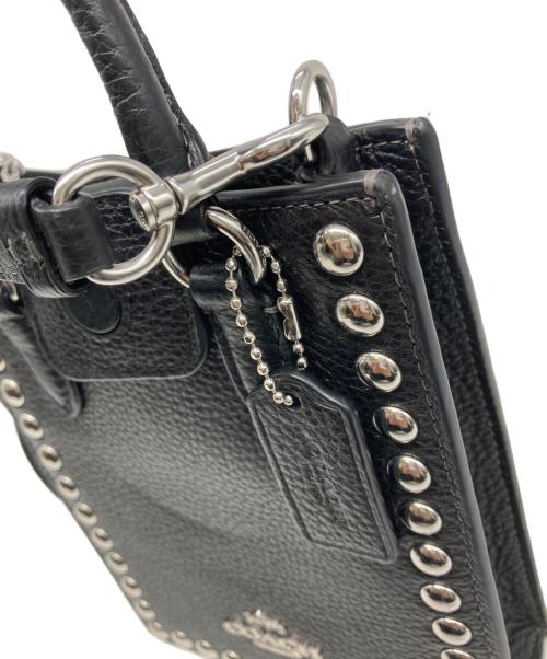 COACH（コーチ）COACH (コーチ) ノースサウススタッズ 2WAYショルダーバッグ ブラックの古着・服飾アイテム