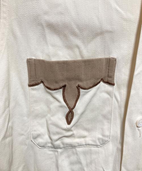 sandhurst（サンドハースト）SANDHURST (サンドハースト) 50ー60s ギャバジン刺繍シャツ ベージュ サイズ:S (14 1/2)の古着・服飾アイテム