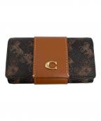 COACHコーチ）の古着「エッセンシャル 6 リング キー ケース・ホース アンド キャリッジ プリント」｜ブラウン