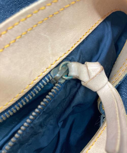 MIU MIU（ミュウミュウ）MIU MIU (ミュウミュウ) スタッズデニムトートバッグ インディゴの古着・服飾アイテム