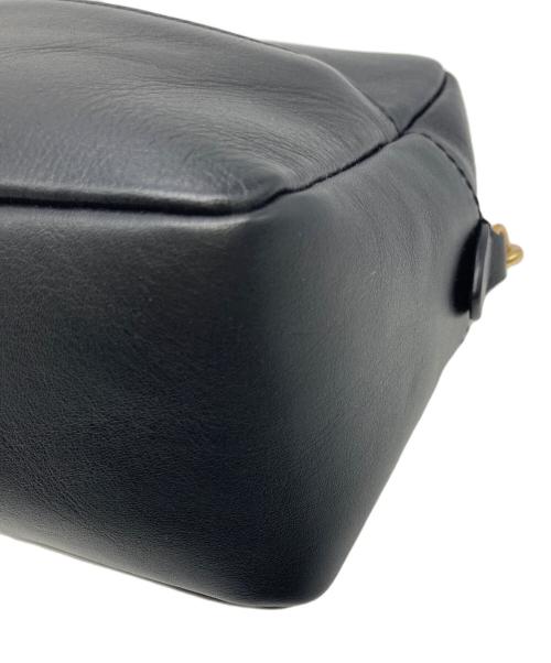 J&M DAVIDSON（ジェイ＆エム デヴィッドソン）J&M DAVIDSON (ジェイ＆エム デヴィッドソン) ギャビー ショルダーバッグ ブラックの古着・服飾アイテム