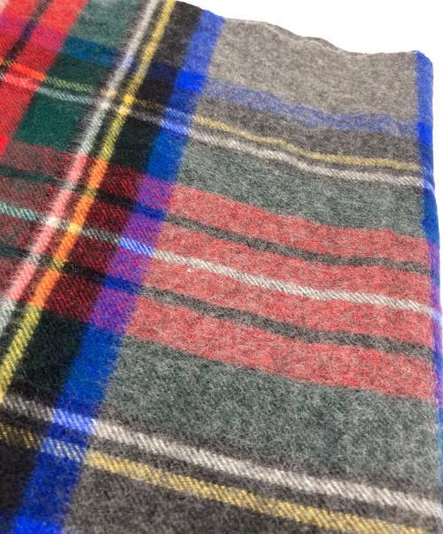 JOHNSTONS OF ELGIN（ジョンストンズオブエルガン）JOHNSTONS OF ELGIN (ジョンストンズオブエルガン) カシミヤマフラー グレー×レッドの古着・服飾アイテム