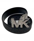 MICHAEL KORSマイケル・コース）の古着「リバーシブルロゴレザーベルト」｜ブラック