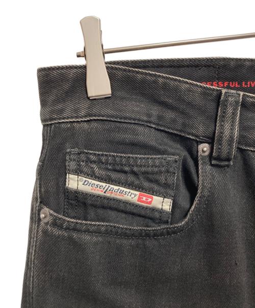 DIESEL（ディーゼル）DIESEL (ディーゼル) 2001 D-MACRO ブラック サイズ:SIZE 28の古着・服飾アイテム