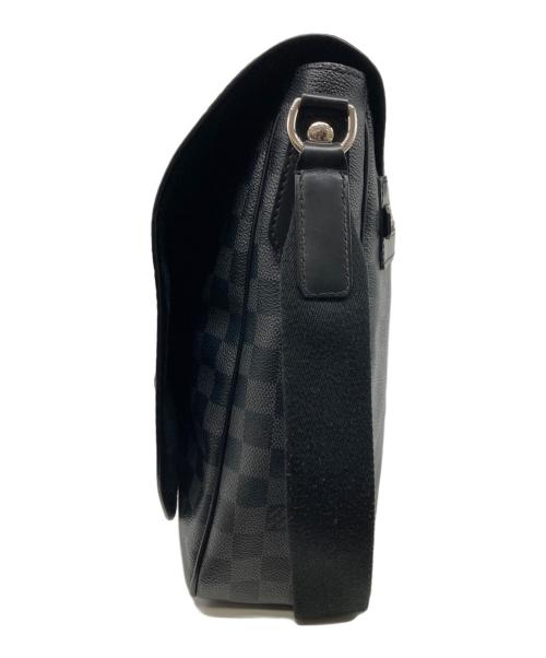 LOUIS VUITTON（ルイ ヴィトン）LOUIS VUITTON (ルイ ヴィトン) ダミエ・グラフィット  ダニエルMM メセンジャーバッグ  ブラックの古着・服飾アイテム