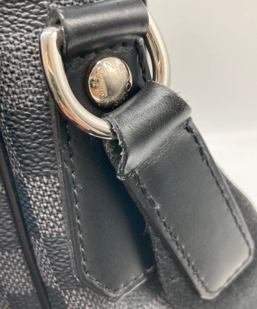 LOUIS VUITTON（ルイ ヴィトン）LOUIS VUITTON (ルイ ヴィトン) ダミエ・グラフィット  ダニエルMM メセンジャーバッグ  ブラックの古着・服飾アイテム