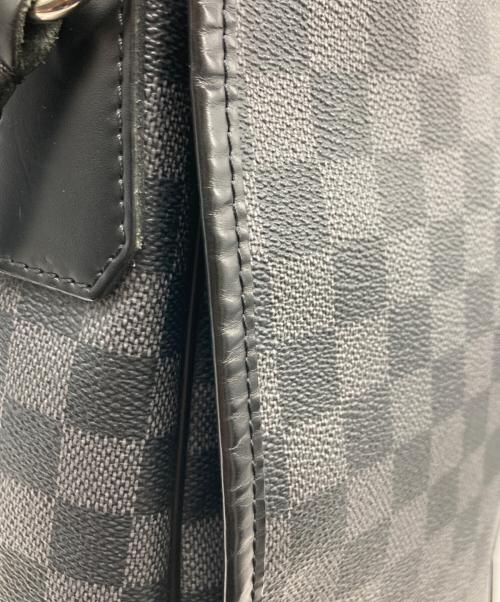 LOUIS VUITTON（ルイ ヴィトン）LOUIS VUITTON (ルイ ヴィトン) ダミエ・グラフィット  ダニエルMM メセンジャーバッグ  ブラックの古着・服飾アイテム