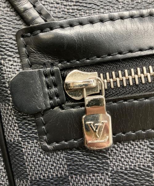 LOUIS VUITTON（ルイ ヴィトン）LOUIS VUITTON (ルイ ヴィトン) ダミエ・グラフィット  ダニエルMM メセンジャーバッグ  ブラックの古着・服飾アイテム