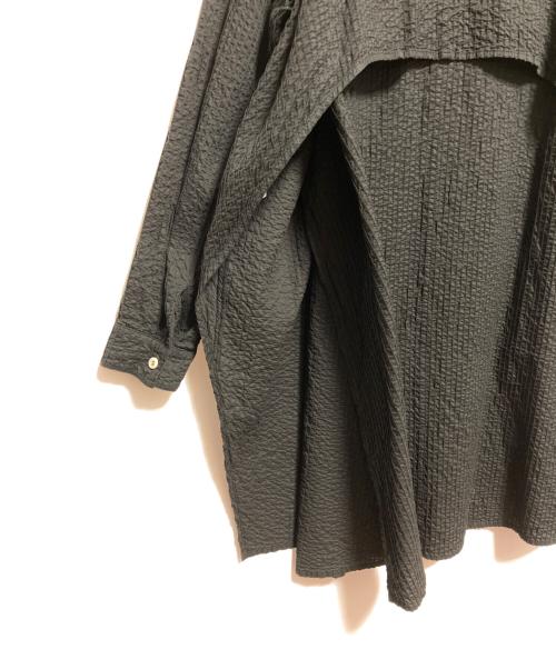 YACCO MARICARD（ヤッコマリカルド）YACCO MARICARD (ヤッコマリカルド) ピンタックロングシャツ ブラック サイズ:Nの古着・服飾アイテム