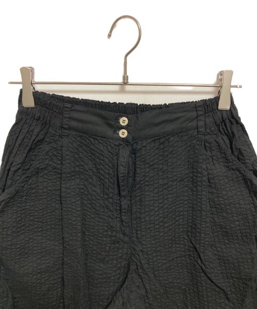 YACCO MARICARD（ヤッコマリカルド）YACCO MARICARD (ヤッコマリカルド) ピンタックイージーパンツ ブラック サイズ:2の古着・服飾アイテム