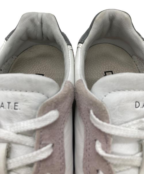 D.A.T.E.（デイト）D.A.T.E. (デイト) スニーカー ベージュ サイズ:24.5㎝の古着・服飾アイテム