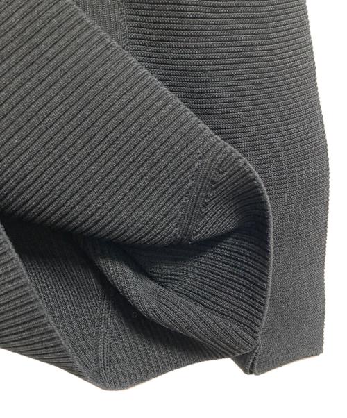 CFCL（シーエフシーエル）CFCL (シーエフシーエル) PORTRAIT CREASA TOP ブラック サイズ:FREEの古着・服飾アイテム