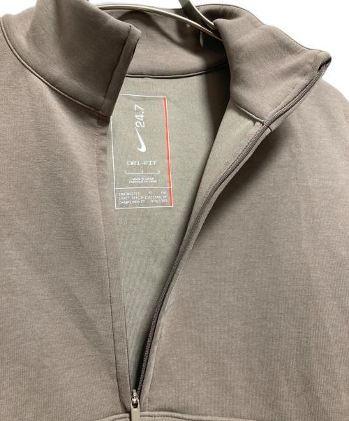 NIKE（ナイキ）NIKE (ナイキ) 24.7 ImpossiblySoft Dri-FIT オーバーサイズド 1/2ジップ トップ ブラウン サイズ:Lの古着・服飾アイテム