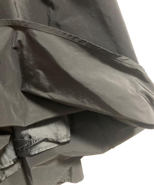 YAECA（ヤエカ）YAECA (ヤエカ) ボリュームタフタスカート ブラック サイズ:38 未使用品の古着・服飾アイテム
