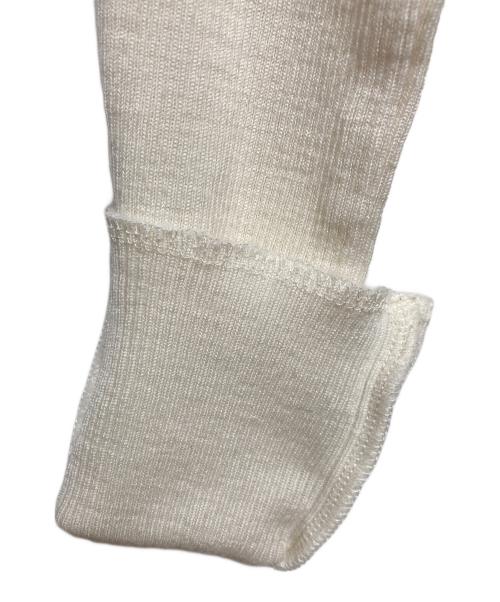 SACRA（サクラ）SACRA (サクラ) EX.FINE MERINO RIB JSY TOP アイボリー サイズ:38の古着・服飾アイテム