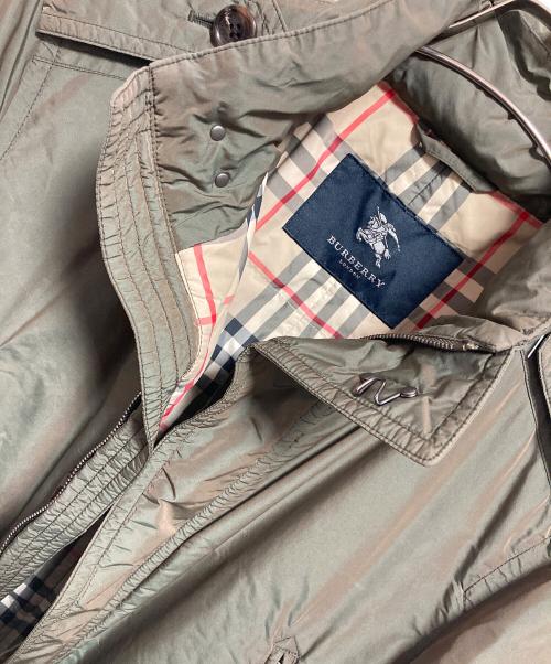 BURBERRY LONDON（バーバリーロンドン）BURBERRY LONDON (バーバリーロンドン) ミリタリーダウンジャケット グリーン サイズ:Mの古着・服飾アイテム