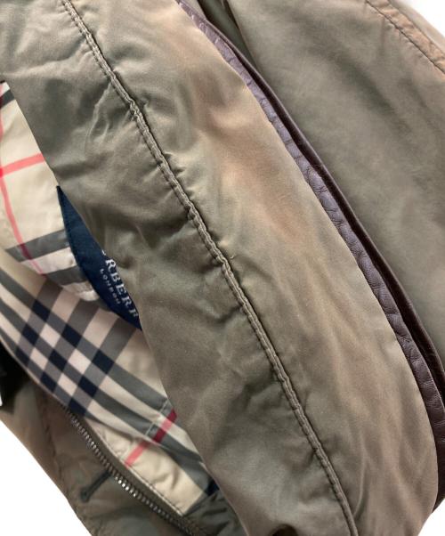 BURBERRY LONDON（バーバリーロンドン）BURBERRY LONDON (バーバリーロンドン) ミリタリーダウンジャケット グリーン サイズ:Mの古着・服飾アイテム