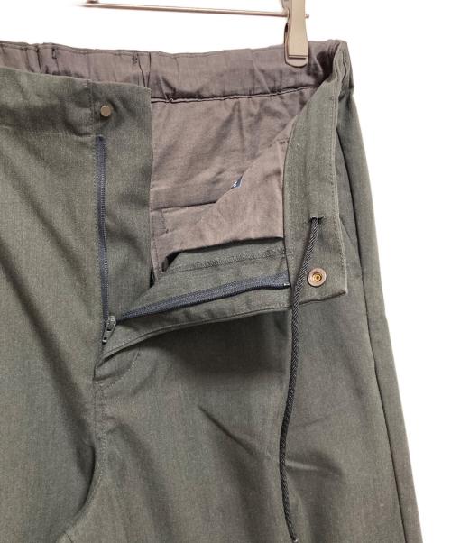 HELLY HANSEN（ヘリーハンセン）HELLY HANSEN (ヘリーハンセン) ウールストーレンタックパンツ グレー サイズ:Lの古着・服飾アイテム