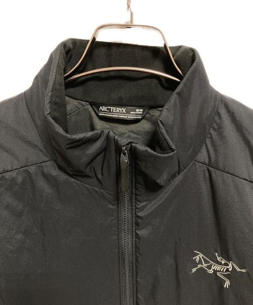 ARC'TERYX（アークテリクス）ARC'TERYX (アークテリクス) Atom Jacket ブラック サイズ:Mの古着・服飾アイテム