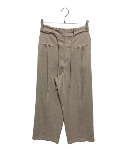 crewre（クルー）crewre (クルー) ピンタックスラブストレートパンツ ベージュ サイズ:2の古着・服飾アイテム