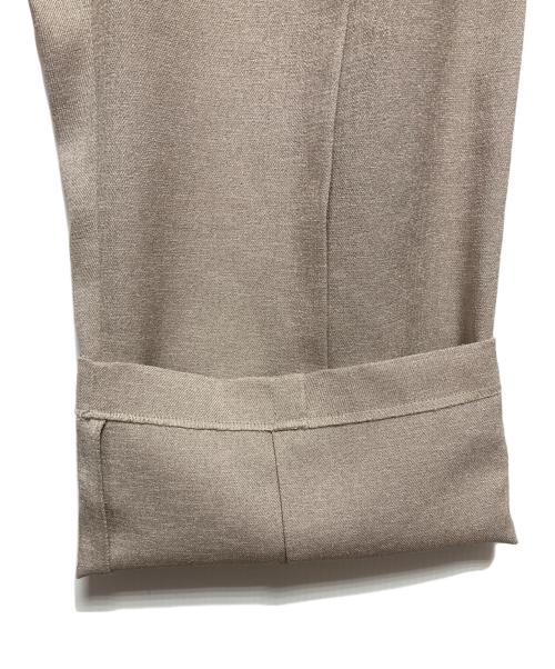 crewre（クルー）crewre (クルー) ピンタックスラブストレートパンツ ベージュ サイズ:2の古着・服飾アイテム