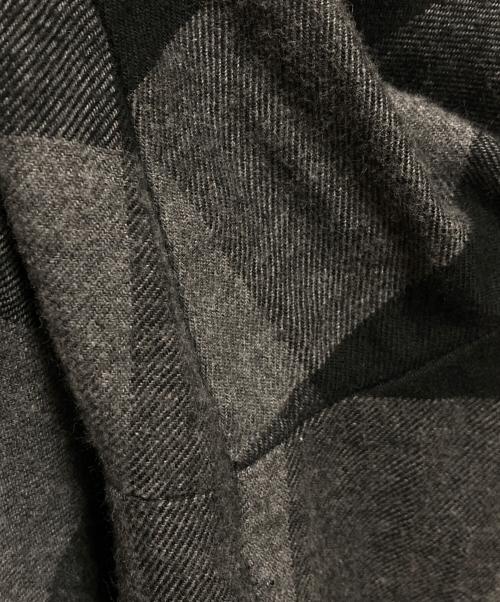 uniform experiment（ユニフォームエクスペリメント）uniform experiment (ユニフォームエクスペリメント) BAGGY LOGO REGULAR COLLAR FLANNEL BLOCKCHECK SHIRT グレー サイズ:3の古着・服飾アイテム
