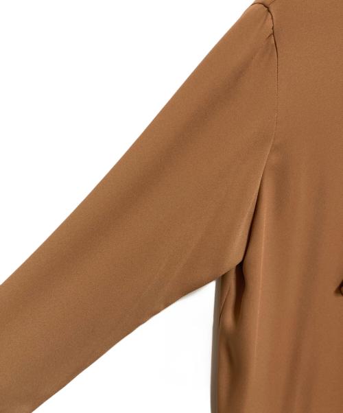 BEIGE（ベイジ）BEIGE (ベイジ) MAKALU フリルブラウス ベージュ サイズ:4の古着・服飾アイテム