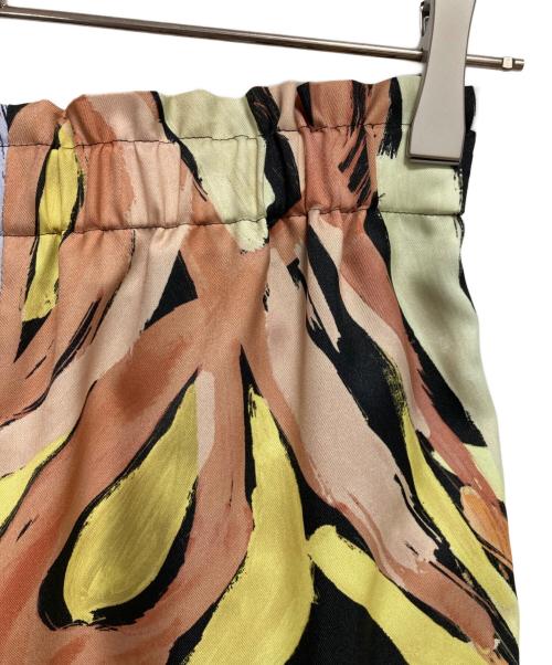 BALLSEY（ボールジィ）BALLSEY (ボールジィ) ハンドペイントプリント タックセミワイドパンツ ベージュ サイズ:34の古着・服飾アイテム