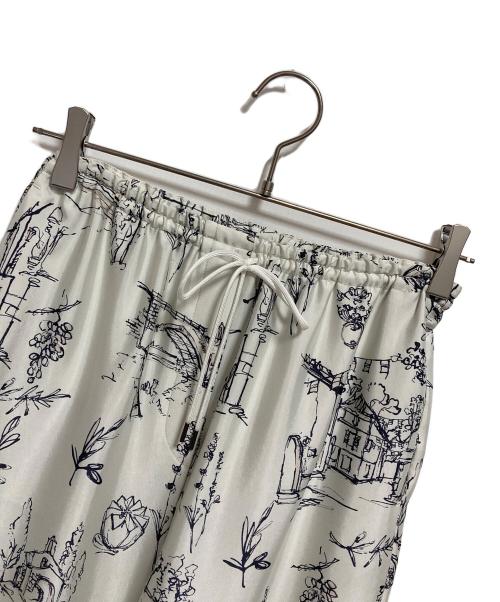 TOMORROW LAND collection（トゥモローランドコレクション）TOMORROW LAND collection (トゥモローランドコレクション) プロヴァンスプリント ストレートパンツ ホワイト サイズ:34の古着・服飾アイテム