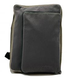 MIU MIU（ミュウミュウ）の古着「クロスボディバッグ」｜グレー×グリーン