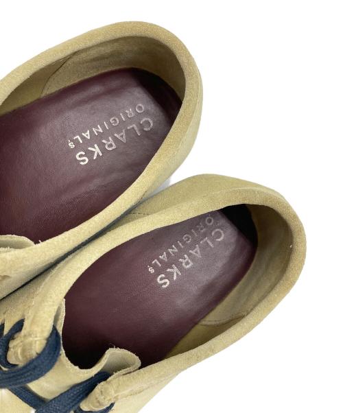 CLARKS（クラークス）CLARKS (クラークス) ワラビーブーツ ベージュ サイズ:26.5の古着・服飾アイテム