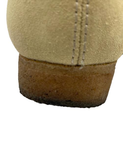 CLARKS（クラークス）CLARKS (クラークス) ワラビーブーツ ベージュ サイズ:26.5の古着・服飾アイテム