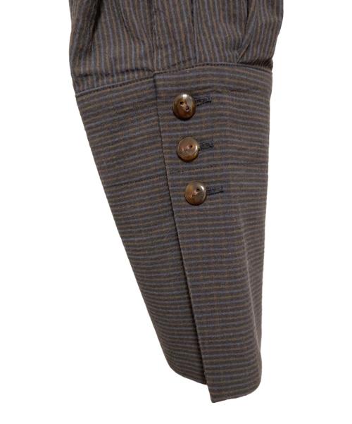 Uhr（ウーア）Uhr (ウーア) Ruffle Frill Shirt ブラウン サイズ:FREEの古着・服飾アイテム