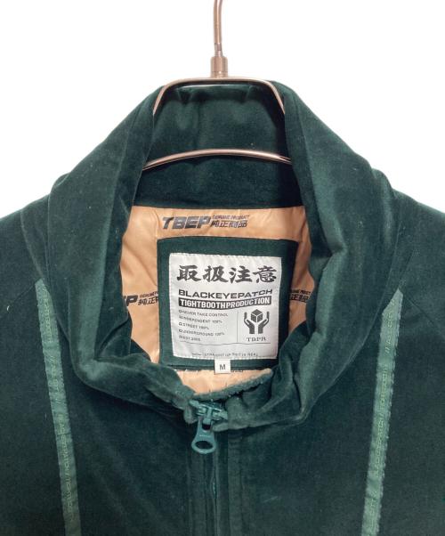 BlackEyePatch（ブラックアイパッチ）BlackEyePatch (ブラックアイパッチ) TIGHTBOOTH PRODUCTION (タイトブースプロダクション) TBEP DOWN JKT グリーン サイズ:Mの古着・服飾アイテム