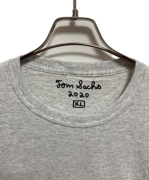 Tom Sachs（トム・サックス）Tom Sachs (トム・サックス) プリントTシャツ グレー サイズ:XLの古着・服飾アイテム