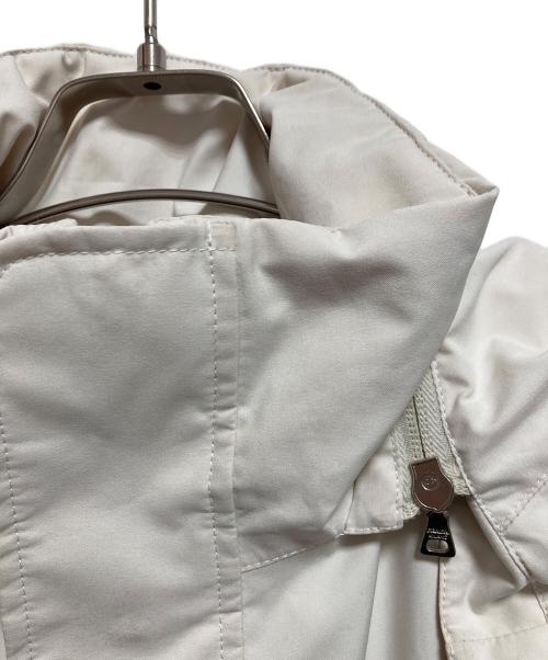 PRADA SPORTS（プラダスポーツ）PRADA SPORTS (プラダスポーツ) GORE-TEX パフジャケット ホワイト サイズ:48の古着・服飾アイテム