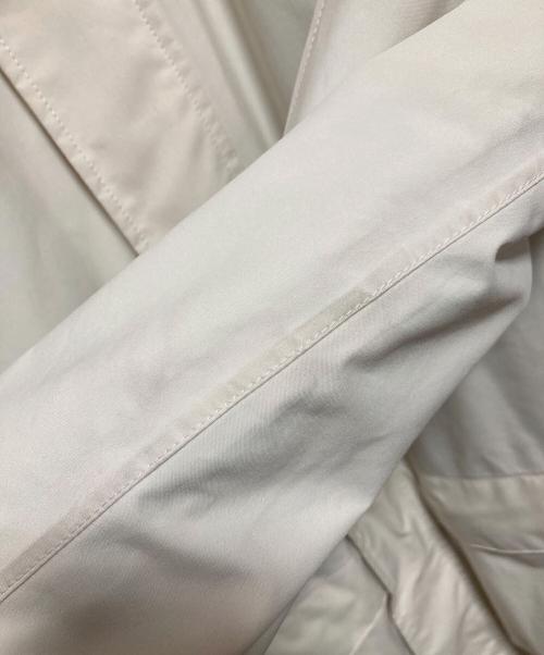 PRADA SPORTS（プラダスポーツ）PRADA SPORTS (プラダスポーツ) GORE-TEX パフジャケット ホワイト サイズ:48の古着・服飾アイテム