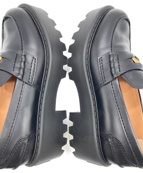 MIU MIU（ミュウミュウ）MIU MIU (ミュウミュウ) ブラッシュドレザー ローファー ブラック サイズ:37の古着・服飾アイテム