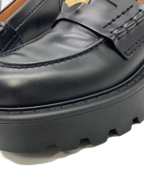 MIU MIU（ミュウミュウ）MIU MIU (ミュウミュウ) ブラッシュドレザー ローファー ブラック サイズ:37の古着・服飾アイテム