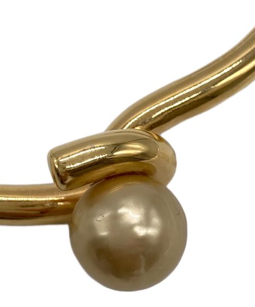 CELINE（セリーヌ）CELINE (セリーヌ) ノット パール バングル ゴールドの古着・服飾アイテム