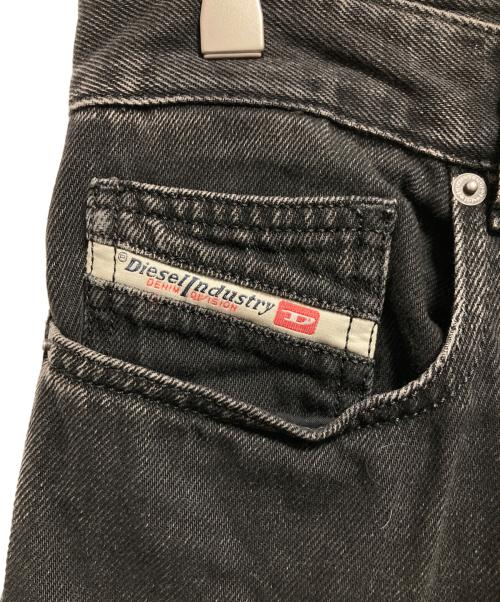 DIESEL（ディーゼル）DIESEL (ディーゼル) 2001 D MACRO デニムパンツ ブラック サイズ:W28の古着・服飾アイテム