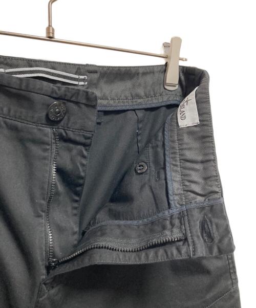 STONE ISLAND（ストーンアイランド）STONE ISLAND (ストーンアイランド) Organic Cotton Satin Stretch ストレッチカーゴパンツ ブラック サイズ:31の古着・服飾アイテム