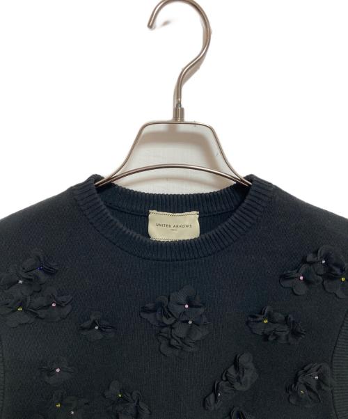 UNITED ARROWS（ユナイテッドアローズ）UNITED ARROWS (ユナイテッドアローズ) 3D フラワーモチーフ ノースリーブ ニットベスト ブラック サイズ:FREEの古着・服飾アイテム
